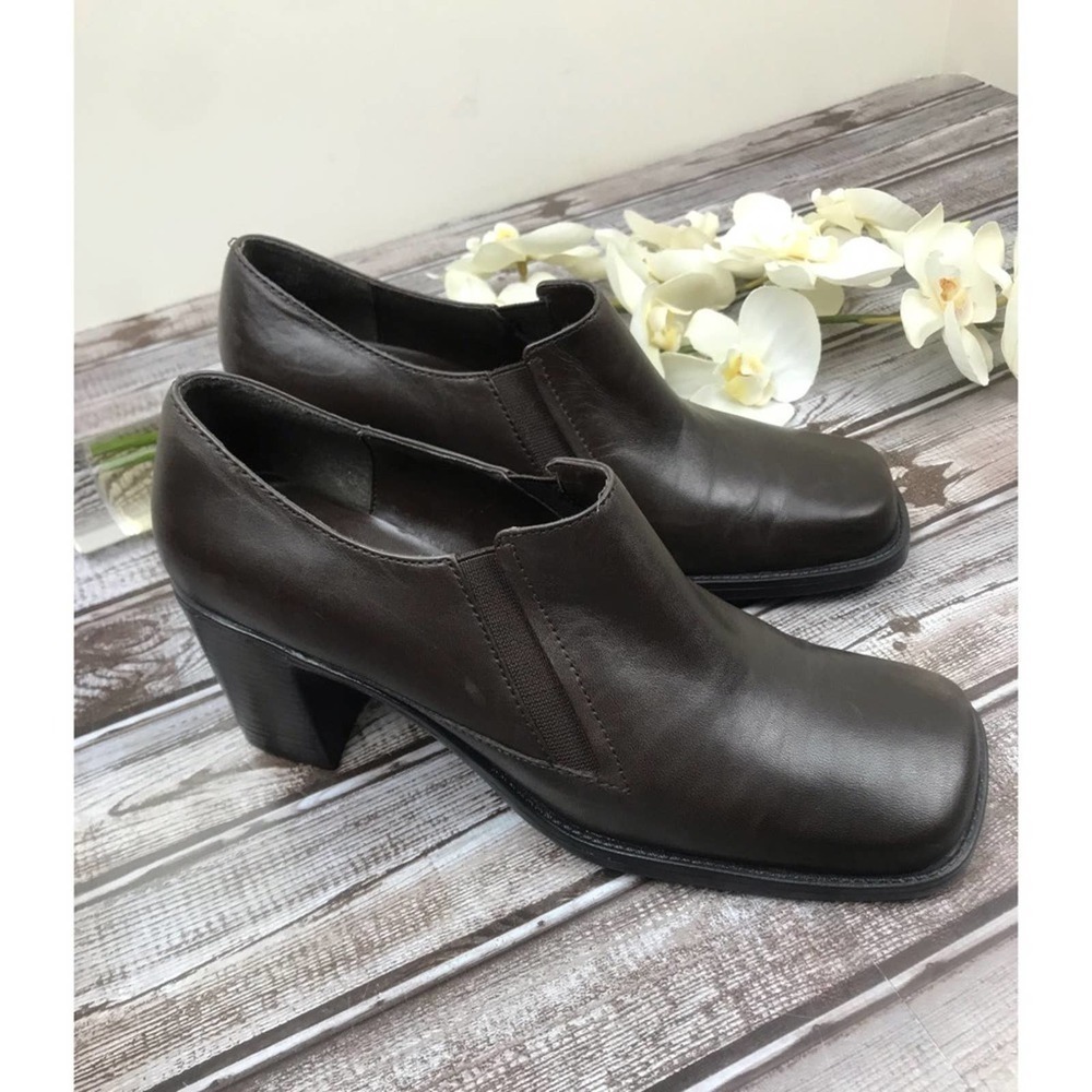 White Mt, brown leather square toe shot #002